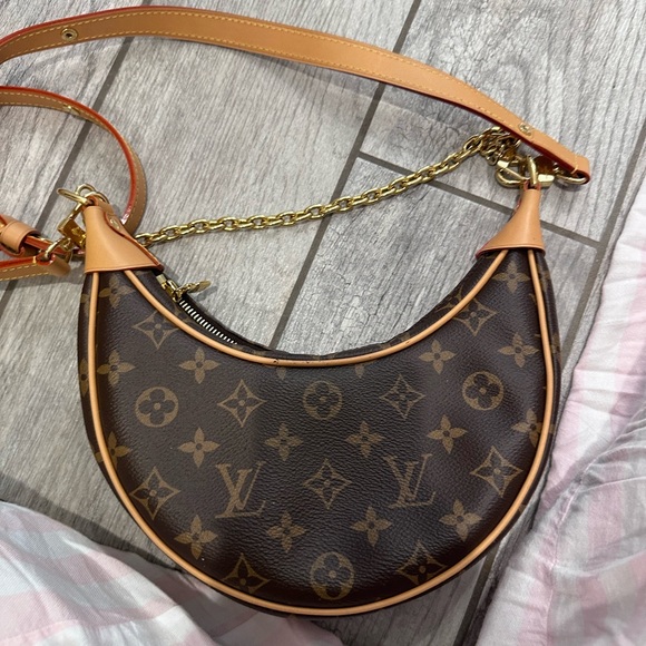 Louis Vuitton loop bag - Picture 3 of 5